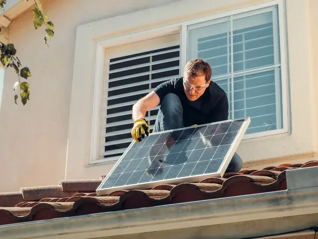 Solar Panels on a House: How To Choose a Solar Panel Installation Firm